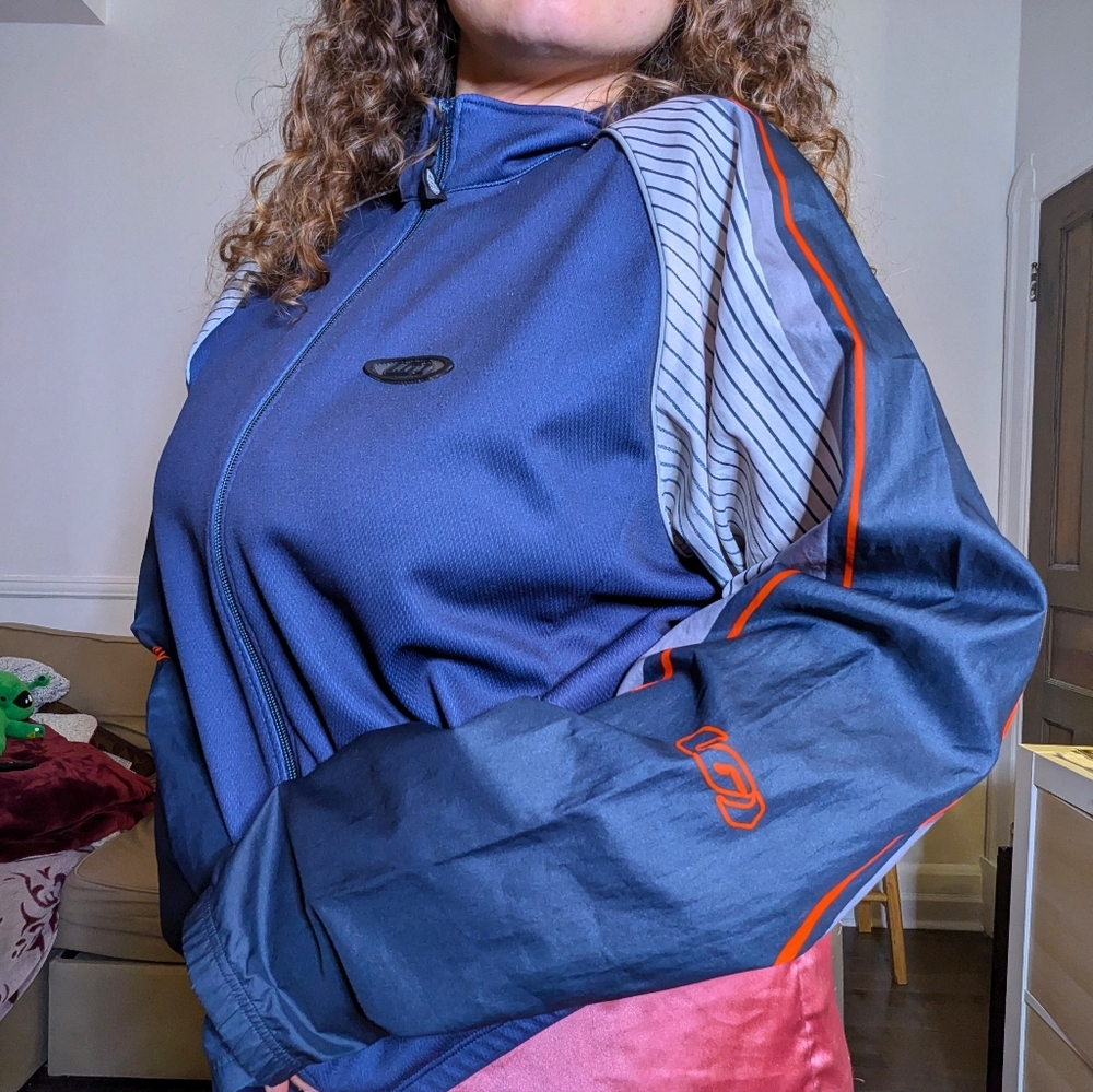 Vintage Windbreaker Blue and Gray Zip-Up Jacket - Picture 2 of 7